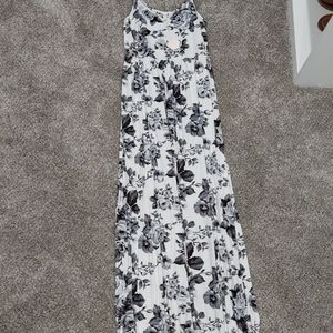 Spaghetti strap maternity maxi dress